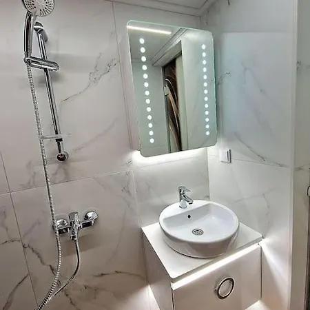 Luxury Apartment. 75 Inches Tv Varna Exterior photo